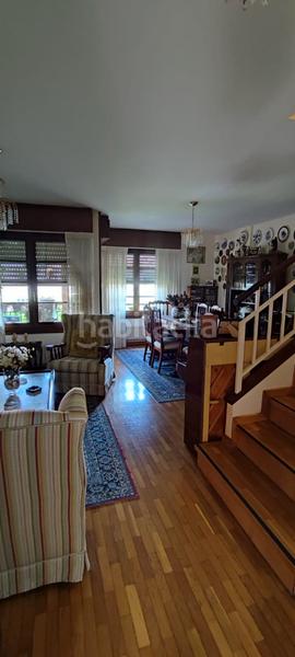 Foto b9bcf866-f49b-47f0-85cf-6a7a5f6e4cd5. Casa adossada amb aparcament a La Fresneda Siero