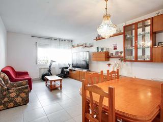 Piso  Carrer de sant antoni maria claret. .
