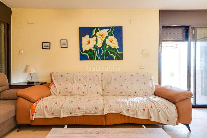 Foto 4d225f51-d714-4f56-a9a8-f35c68be8b35. Xalet amb aparcament piscina a Roda de Barà