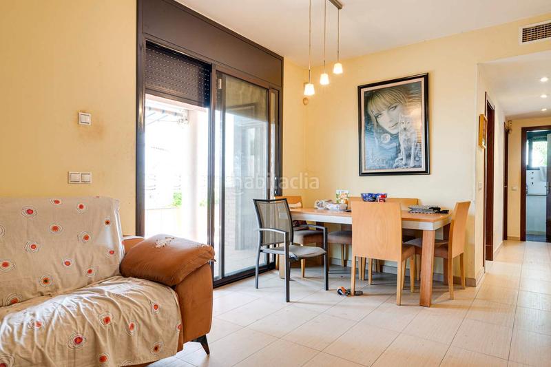 Foto 6515a49f-7a11-48b5-ac20-056f96729cd4. Xalet amb aparcament piscina a Roda de Barà