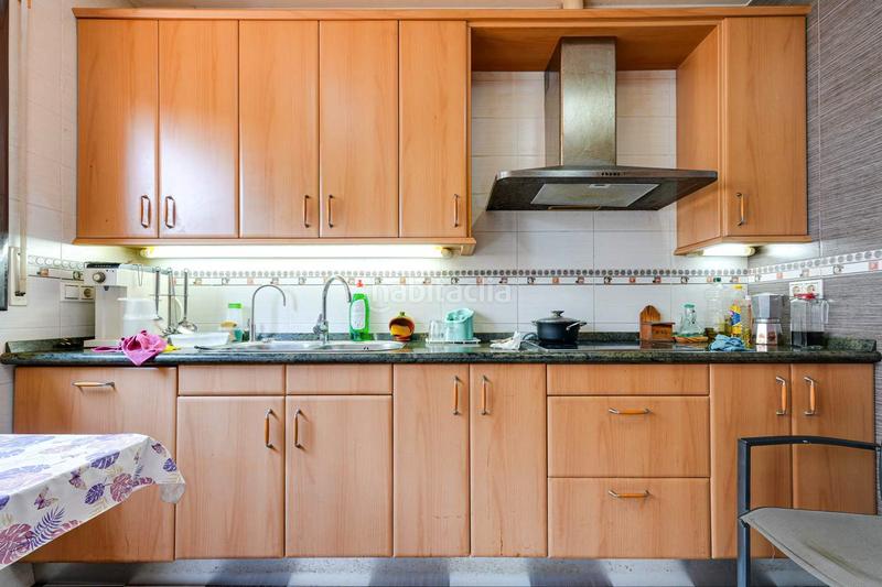 Foto 7ed3cf13-3c8d-45df-9712-4fd9eaf31011. Xalet amb aparcament piscina a Roda de Barà