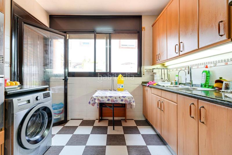 Foto c930815f-ddf7-4432-843a-e6468bce2723. Xalet amb aparcament piscina a Roda de Barà