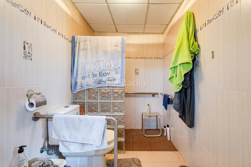 Foto e7ea9377-654f-44ac-a534-76ce050eb6e1. Xalet amb aparcament piscina a Roda de Barà