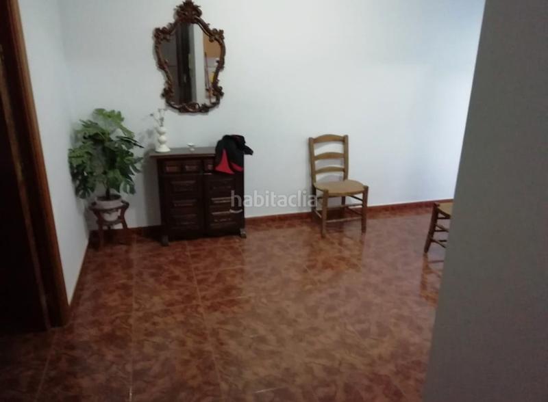 Foto 2ec8461d-20b7-4540-bf86-6714d2bf2da8. Maison jumelée avec parking dans Cuevas de San Marcos