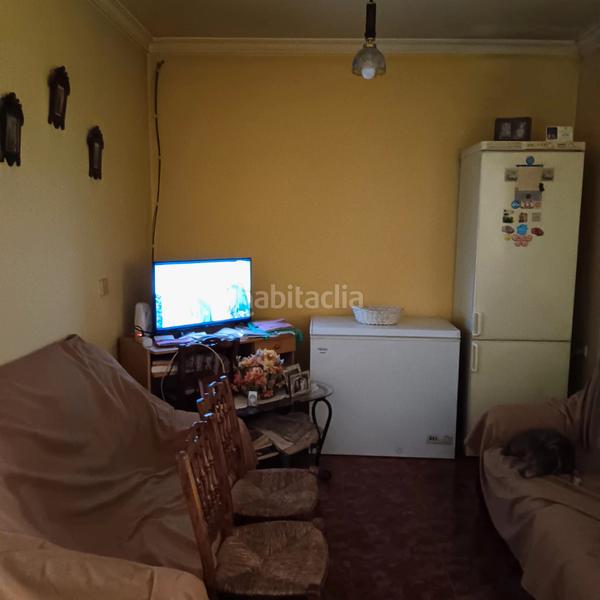 Foto 896f9ff7-87de-49ce-8bb3-b91c00b0e212. Maison jumelée avec parking dans Cuevas de San Marcos