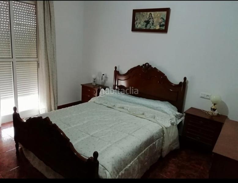 Foto df307008-2b76-4b91-b44c-ea6fcbdd80e6. Maison jumelée avec parking dans Cuevas de San Marcos