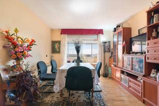 Piso  Calle vereda del prado. .