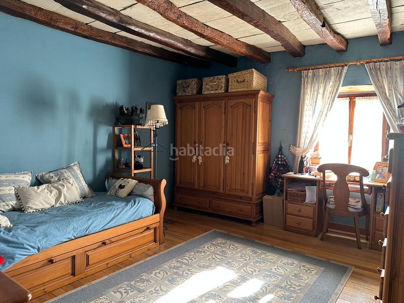 Foto e5cd2bf6-5f28-4a49-b8b2-1d7ab3d9742a. House with heating parking in Samano Castro - Urdiales