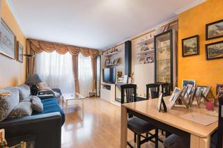 Etagenwohnung in Calle de Sierra Gádor