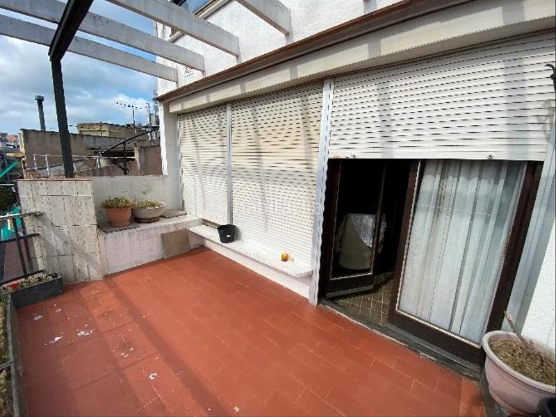 Foto 3dd6121e-2bb6-4417-92ad-6796f2f83214. Casa adosada en Centre Blanes