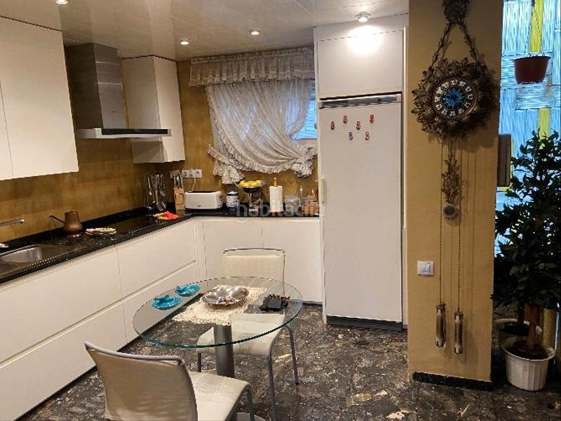 Foto 45533159-4fa3-429a-928b-eacc560ac362. Casa adossada a Centre Blanes