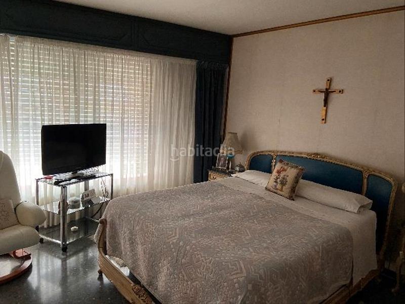 Foto 4d778fbc-b9a1-4efb-be73-9bf560672c8b. Casa adossada a Centre Blanes