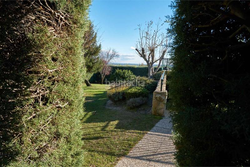 Foto 6c432be9-314b-4f8a-82f2-d54993a8bf71. Semi detached house with heating parking pool in Centro Comercial-Hospital Torrelodones