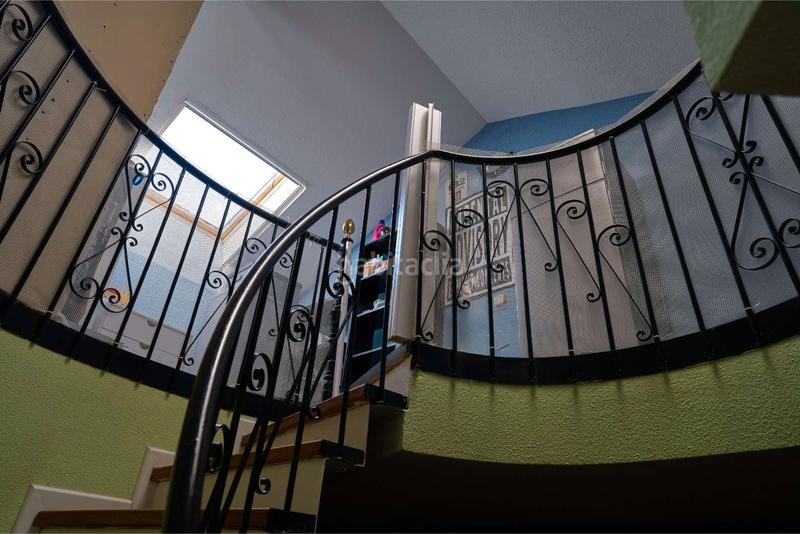 Foto 9ade3c7f-0027-4f0b-badb-4d0410ffdaf5. Semi detached house with heating parking pool in Centro Comercial-Hospital Torrelodones