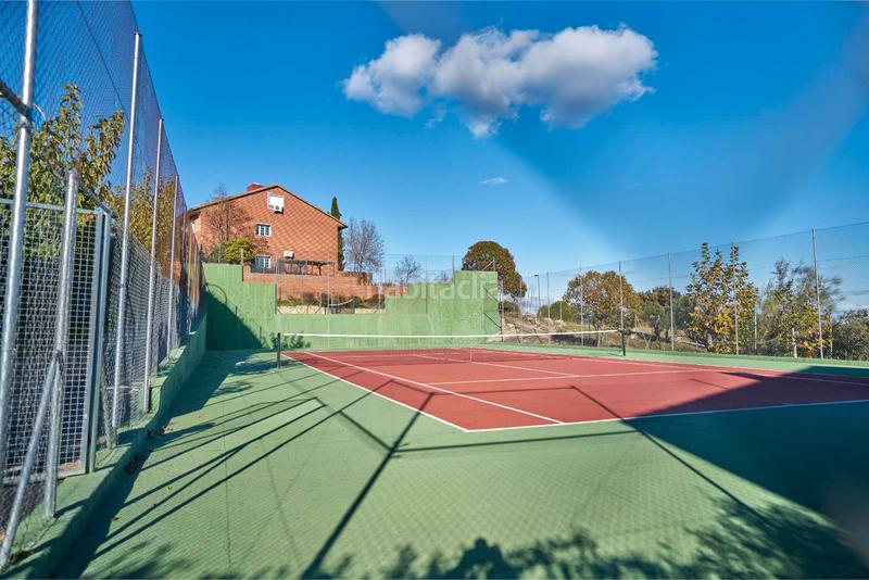 Foto ecbfee95-713f-40e8-a1cf-19c660f9b1cc. Semi detached house with heating parking pool in Centro Comercial-Hospital Torrelodones