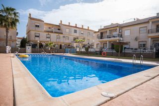 Casa adosada en Villamartín-Las Filipinas