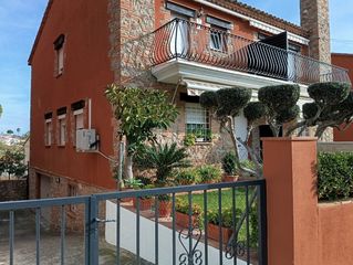 Chalet in Creixell. Nuda propiedad  chalet en creixell  214.040
