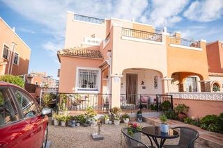 Chalet à Montesinos (Los). Nuda propiedad  chalet en los montesinos  81.400