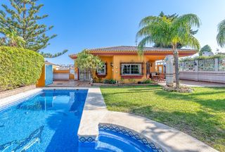 Chalet in Alora - reserva marbella 54. Chalet en marbella  1.299.000