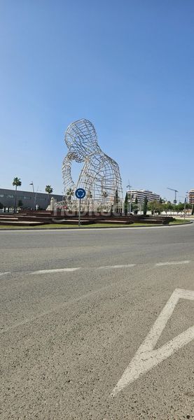 Foto b6ff6dd4-c675-4376-a385-a4473398d5b5. Local comercial a Entrenúcleos Dos Hermanas