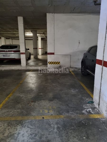 Foto 8c0bdd1b-ffb3-4bcd-8c00-811a4d830a85. Aparcament cotxe a Centro - Doña Mercedes Dos Hermanas