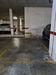 Autoparkplatz  Calle hispalis. Plaza de garaje avda. reyes católicoshispalis