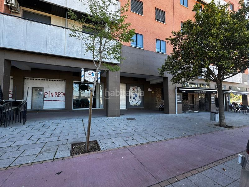 Foto fbab2251-deb9-4fe1-bd86-33b46e93afd9. Local comercial a Entrenúcleos Dos Hermanas