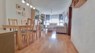Miete Etagenwohnung  Calle entrenaranjos. Piso reformadotres habitacionesamueblado