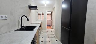 Rent Flat in Centro - Doña Mercedes. Piso en planta bajasin amueblardos habitacionespatio
