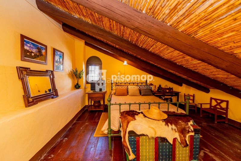 Foto 0bfb89a2-0421-4f97-8aac-bb278f8d4560. Masia amb aparcament piscina a Casco Histórico Antequera