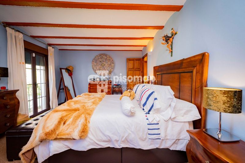 Foto 2db69947-0aef-4d34-bfc8-72551411c96b. Masia amb aparcament piscina a Casco Histórico Antequera