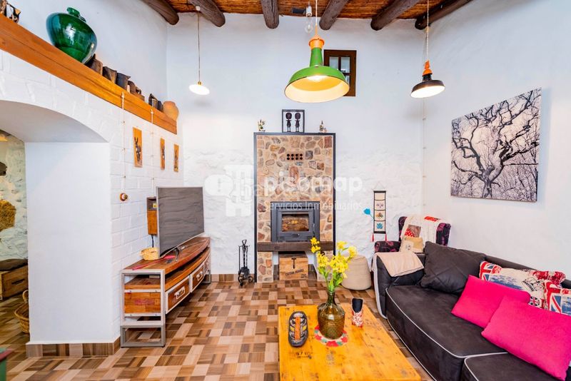 Foto 41963335-bd6a-486b-8efe-9379007bcb6e. Masia amb aparcament piscina a Casco Histórico Antequera