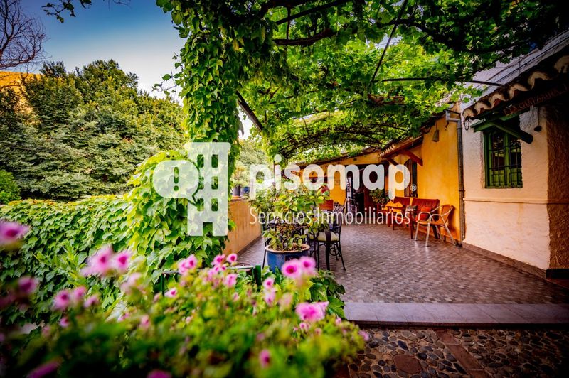 Foto 5c2f1e82-ce15-4a21-90f5-767798330b88. Masia amb aparcament piscina a Casco Histórico Antequera