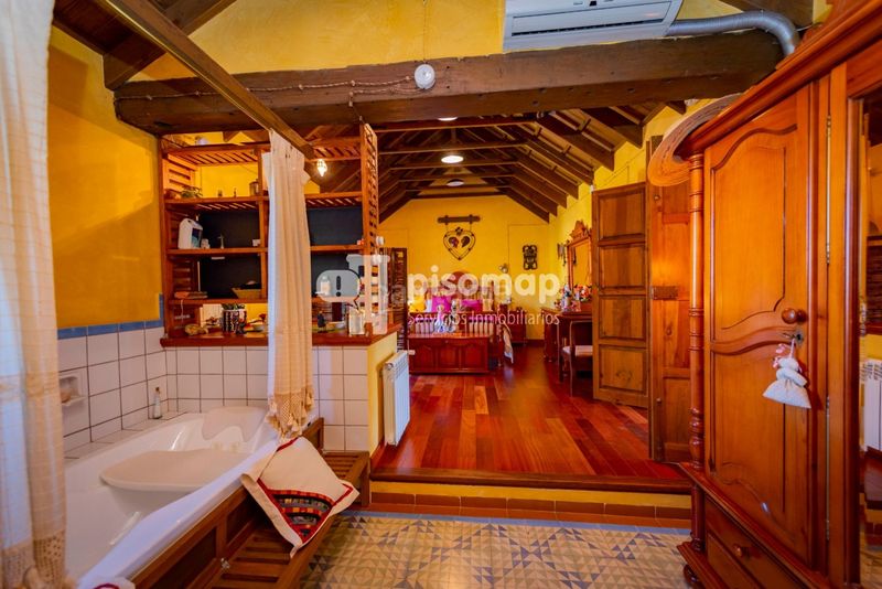 Foto d2b05ede-44fa-4995-90a8-720970fa531b. Masia amb aparcament piscina a Casco Histórico Antequera