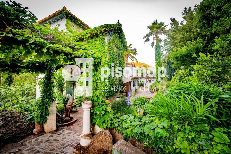 Foto d8a48f85-f017-45c8-ade4-bdf8b78ccbef. Masia amb aparcament piscina a Casco Histórico Antequera