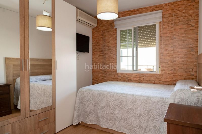 Foto bb97c3e6-b533-4bfd-bc29-1fc0cbce1de9. Pis a Cueva de Menga Antequera