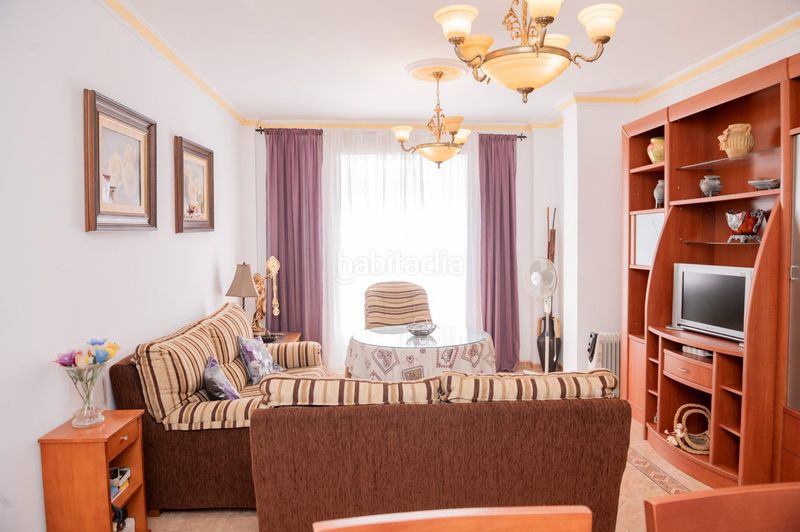 Foto 56d8735a-9e48-45fa-9777-544f075d17ef. Casa amb aparcament a Cuevas Bajas