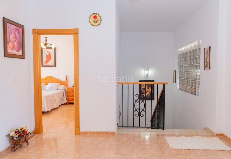 Foto 8dc02f6d-9a62-41dc-b182-abb44518a0a0. Casa amb aparcament a Cuevas Bajas