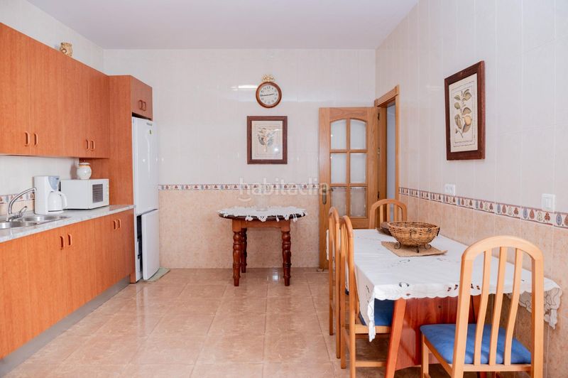 Foto 55a3b774-db2e-4dcc-8dd9-ffd08264bd13. Casa amb aparcament a Cuevas Bajas