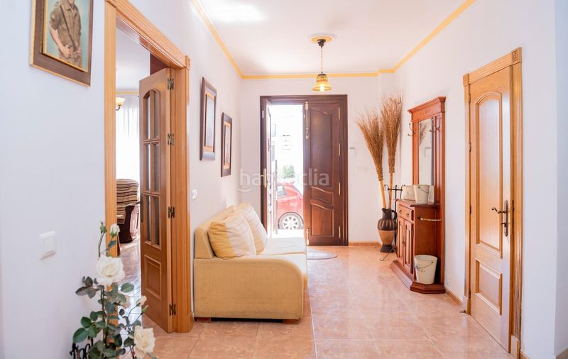 Foto cfdfd8c3-ef45-412e-a2e5-a2c2887e9016. Casa amb aparcament a Cuevas Bajas