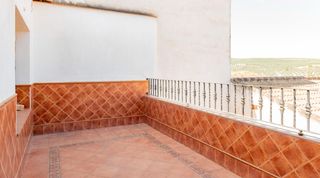 Haus in Cuevas Bajas. Oportunidad única! casa diseñada para la tranquilidad y la máxim