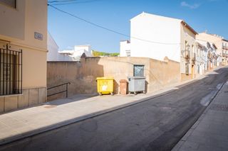 Terreno residencial en Centro. Invierte en el corazón de antequera! solar con gran potencial pa