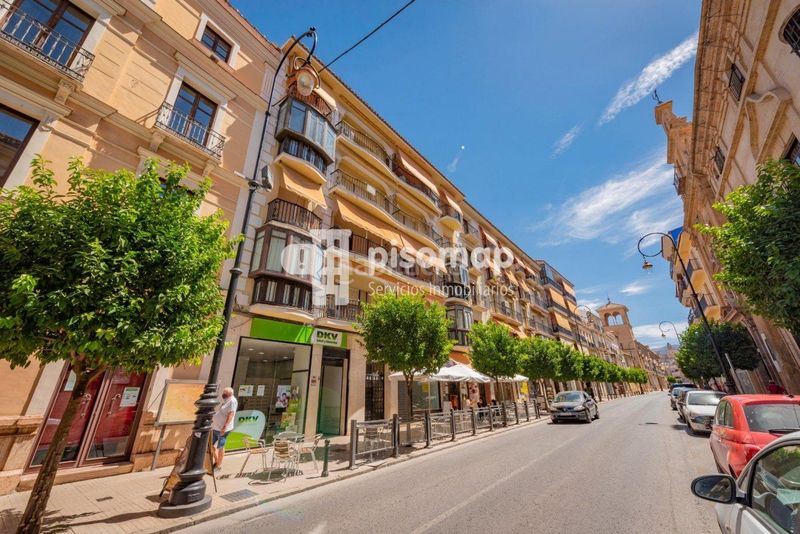 Foto c5b2c44d-dc1f-4b34-be94-7fcdb03c445f. Pis amb terrassa a Centro Antequera