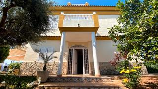 Chalet in Carrer de marco polo 32. 2 adosados en venta pareados en castellón playa