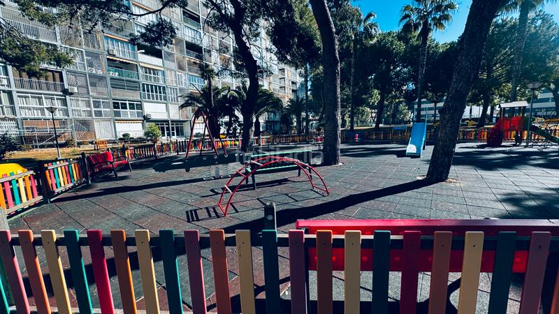 Foto 484efdb0-c713-48b0-a272-a7c2a01e5982. Lloguer apartament a carrer bisbe serra 5 a Voramar Benicasim / Benicàssim