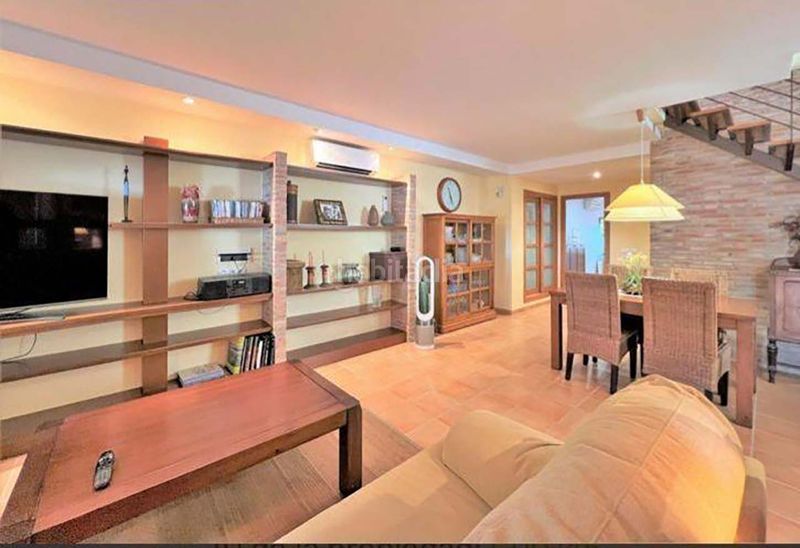 Foto 8f568500-96f7-48d7-a9b9-d09ef297607b. Location chalet dans gran avinguda jaume i 202 dans Benicasim / Benicàssim