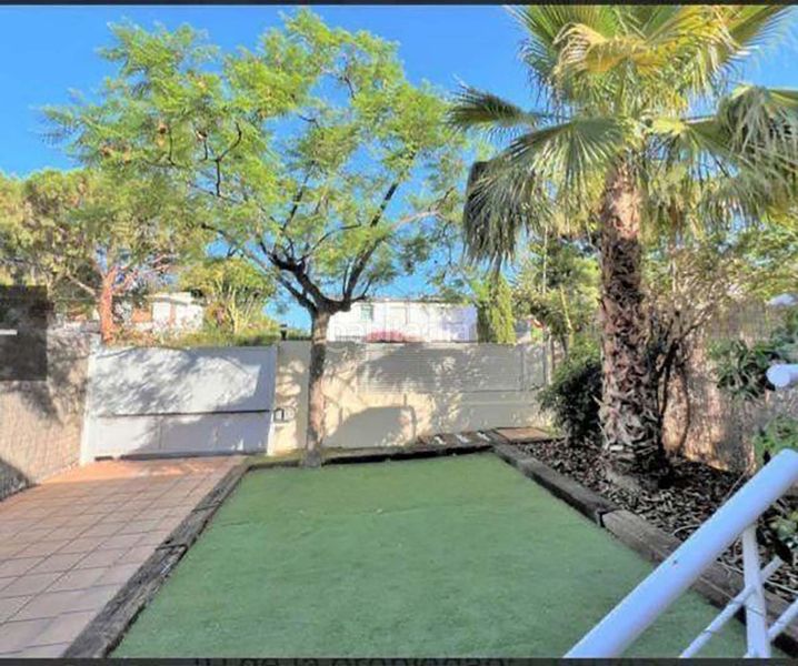 Foto d004e645-2b90-49e1-b185-f9617661b071. Location chalet dans gran avinguda jaume i 202 dans Benicasim / Benicàssim