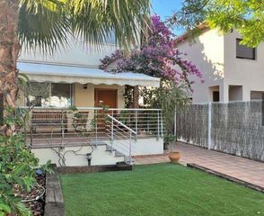 Rent Chalet in Gran avinguda jaume i 202. Alquiler de temporada benicasim