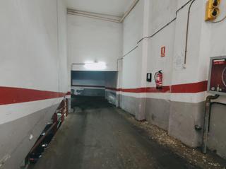 Aparcament cotxe a Verdum. Parking en venta en verdun