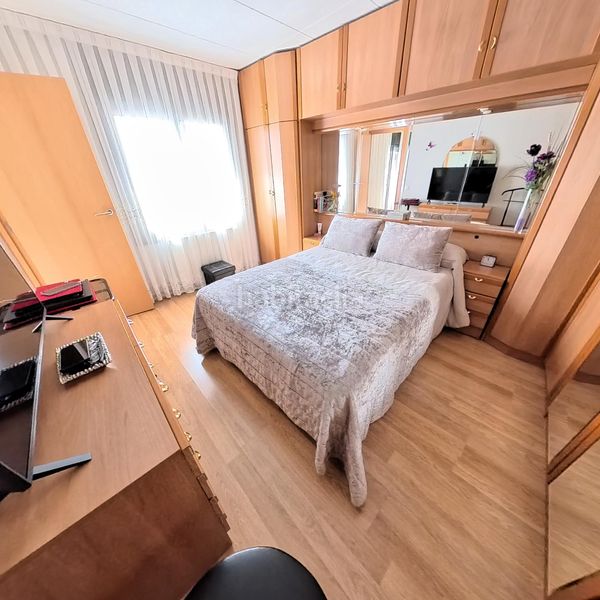 Foto 45fa6e60-e267-4a4c-aa84-f42c4de80553. Pis a Roquetes Barcelona